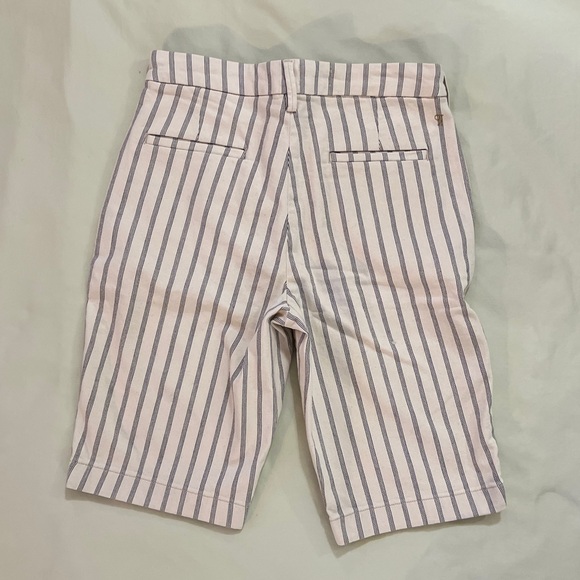 Anthropologie x Pilcro 
Size 30 Cream color shorts EUC - Picture 16 of 16